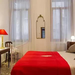 Minuetto , Venice Italy